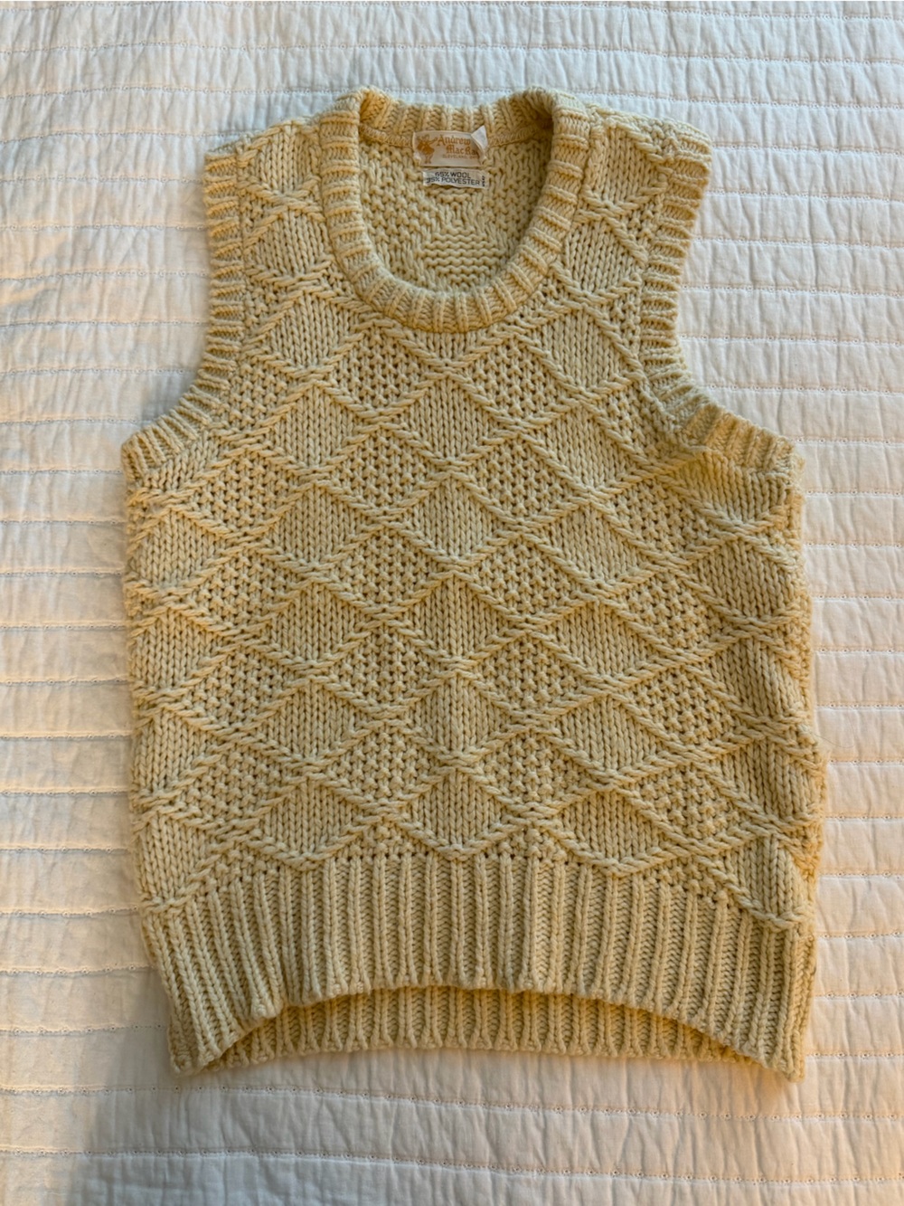 Textured Knit tank top sweater